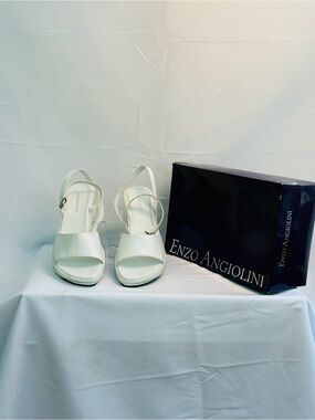 Enzo Angiolini White Open-Toe Slingback Heels